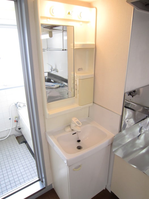 物件内観写真8　(洗面)