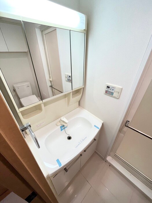 物件内観写真11　(洗面)