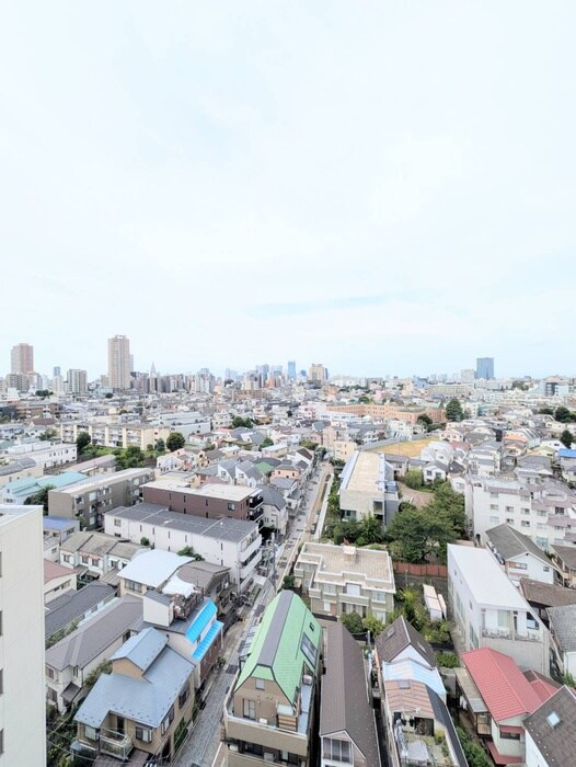 物件内観写真13　(室内からの展望)