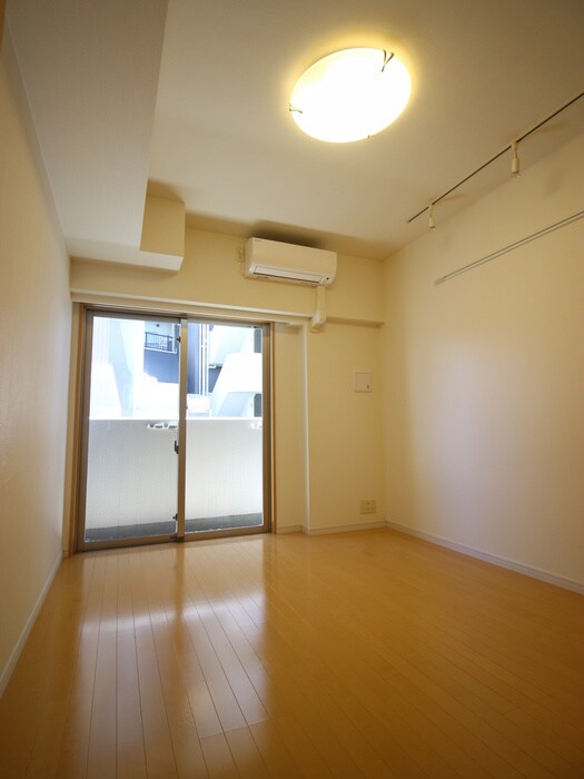 物件内観写真13　(居室)