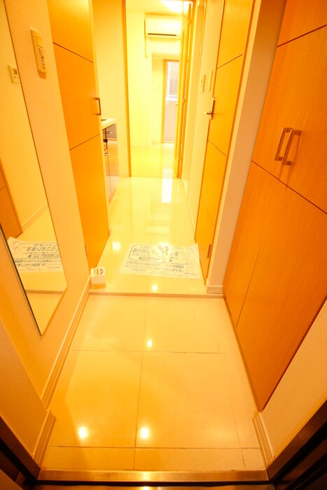 物件内観写真17　(玄関)