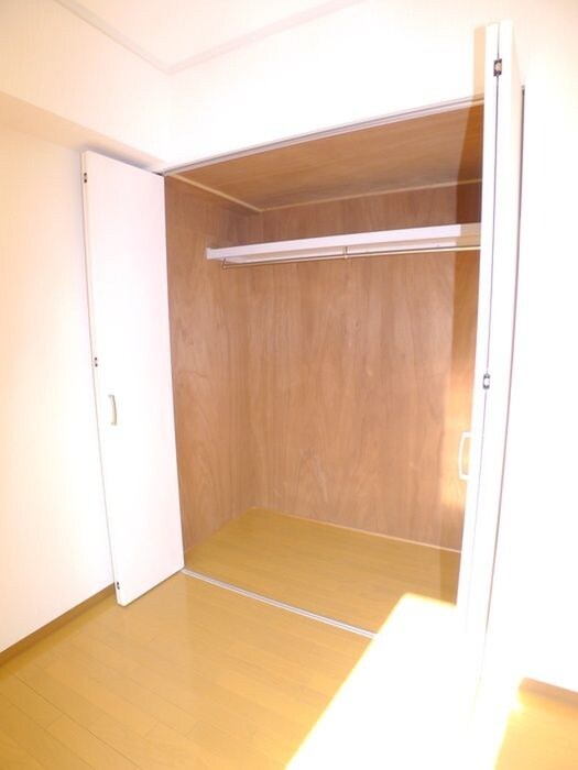 物件内観写真10　(収納)
