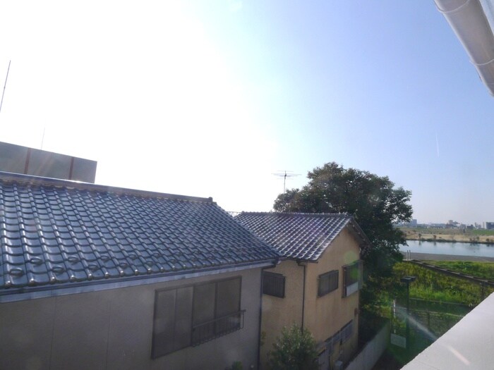 物件内観写真17　(室内からの展望)