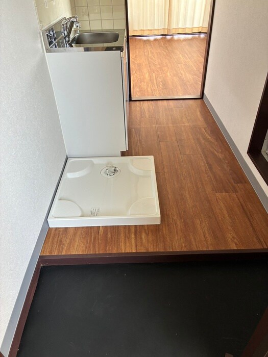 物件内観写真14　(玄関)