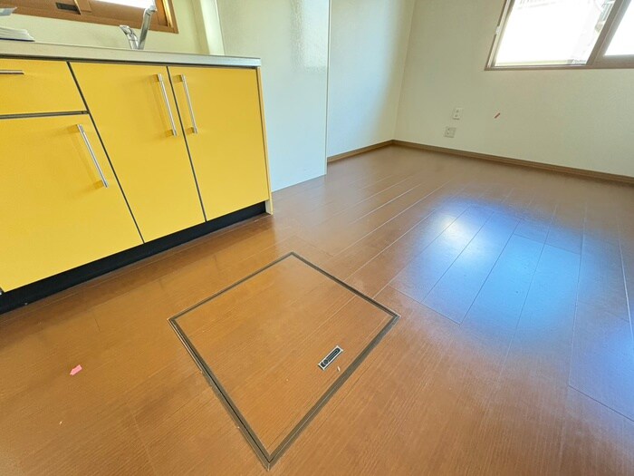 物件内観写真16　(収納)