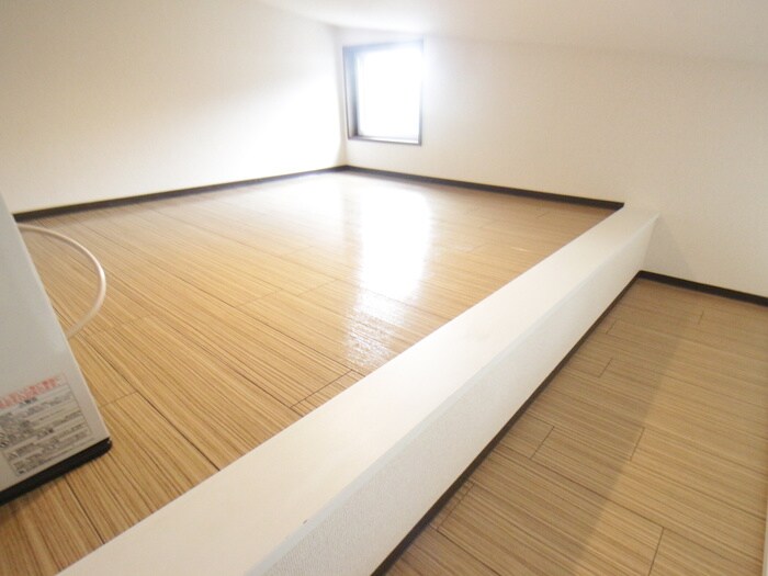 物件内観写真16　(ロフト)