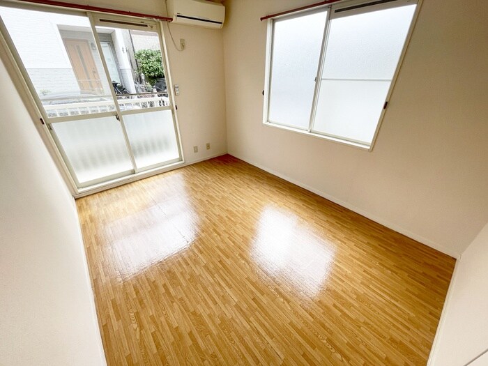 物件内観写真9　(居室)