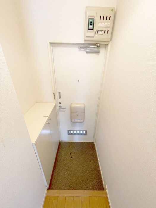 物件内観写真17　(玄関)