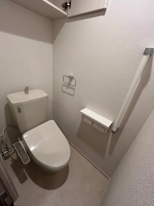 物件内観写真13　(トイレ)