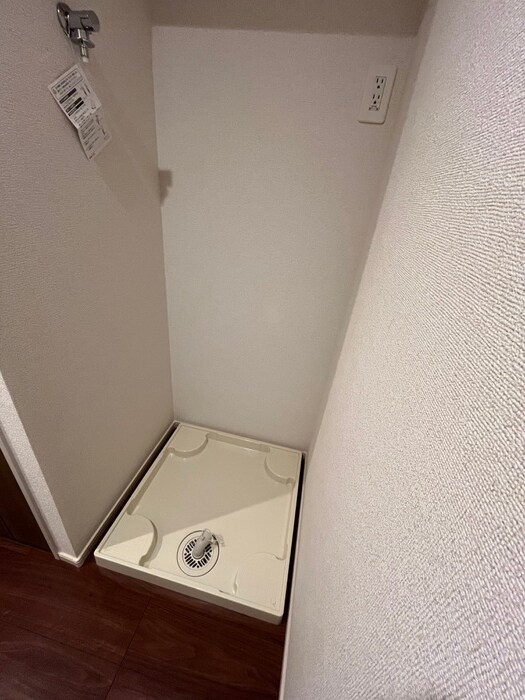 物件内観写真14　(洗濯機置場)