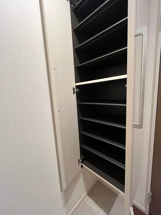 物件内観写真15　(靴箱)