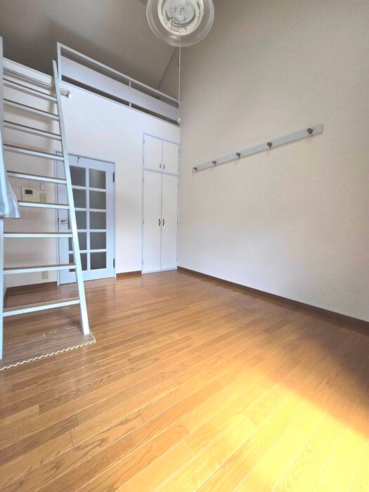 物件内観写真9　(居室)