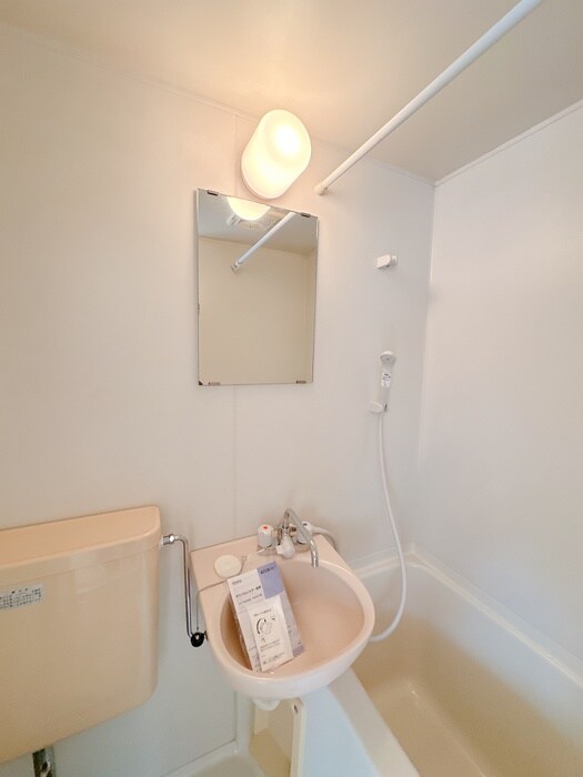 物件内観写真11　(洗面)