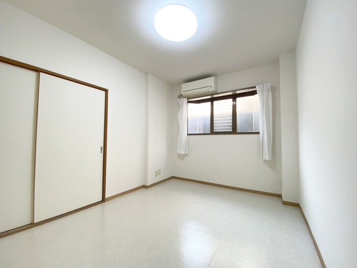 物件内観写真8　(居室)