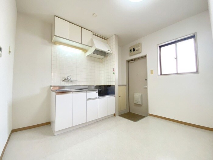 物件内観写真16　(廊下)