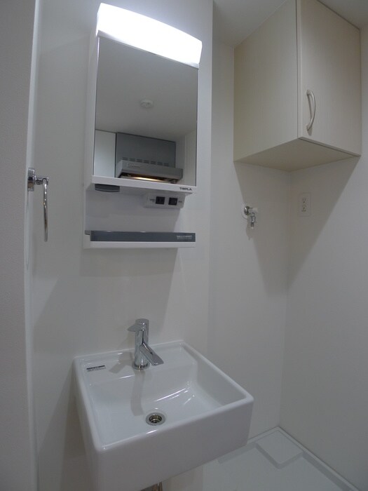 物件内観写真7　(洗面)