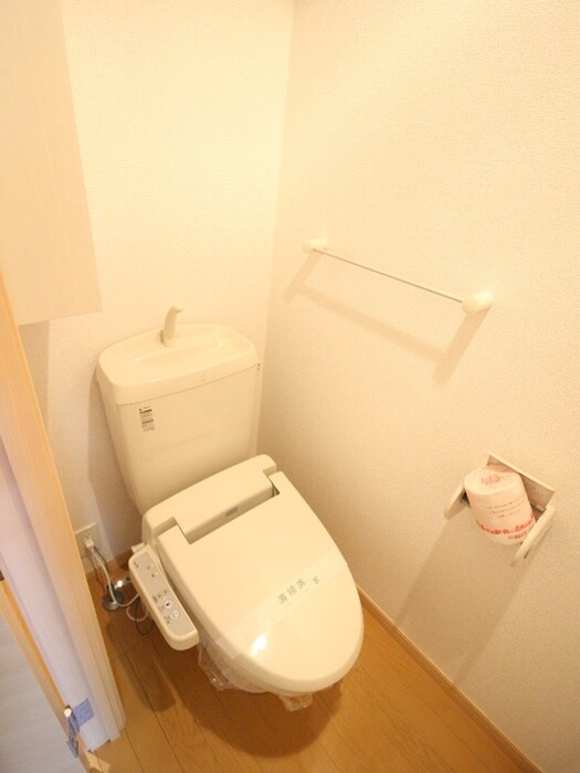 物件内観写真14　(トイレ)