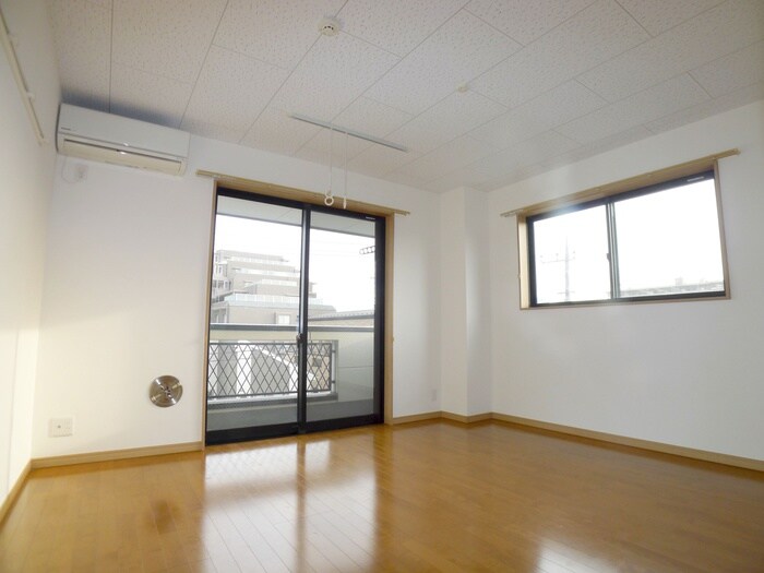 物件内観写真7　(居室)