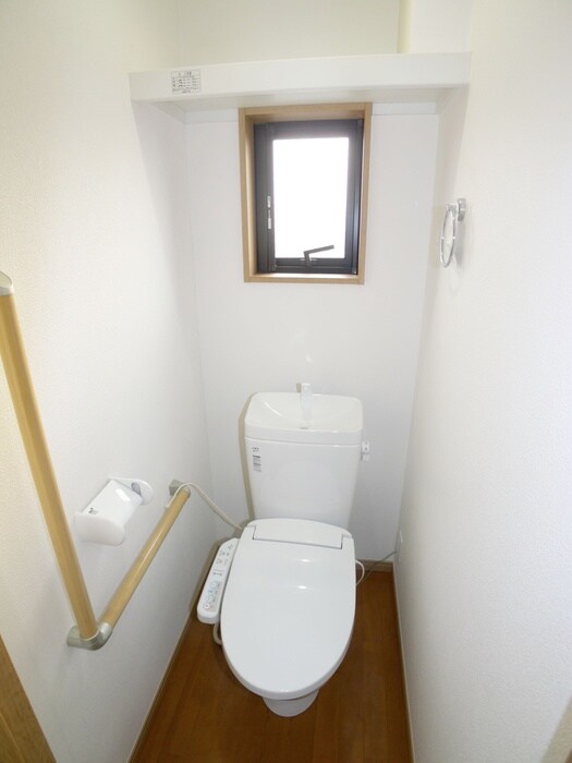 物件内観写真11　(トイレ)