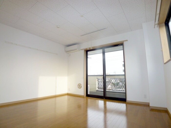 物件内観写真13　(居室)