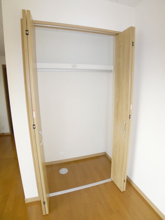 物件内観写真17　(収納)