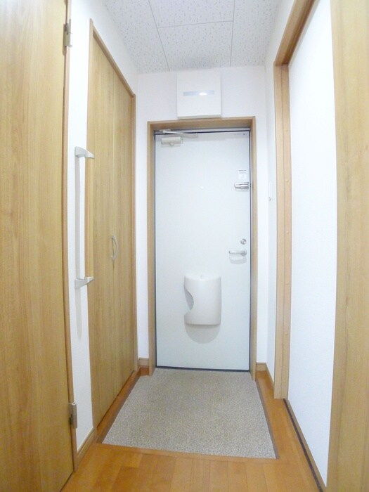 物件内観写真19　(玄関)