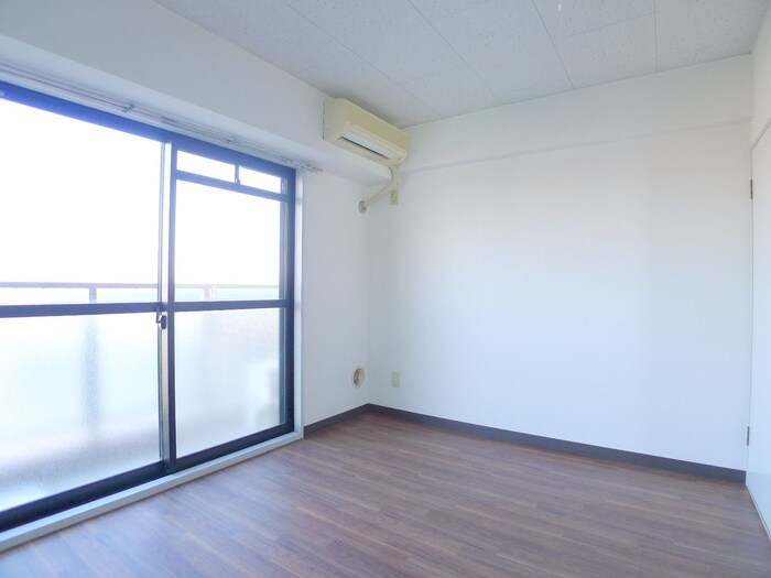 物件内観写真9　(ベランダ・バルコニー)