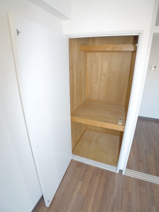 物件内観写真15　(収納)