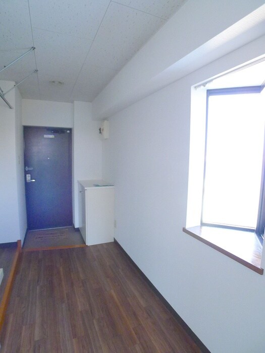 物件内観写真20　(廊下)