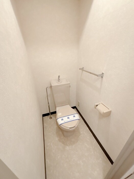 物件内観写真12　(トイレ)