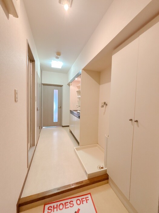 物件内観写真15　(廊下)