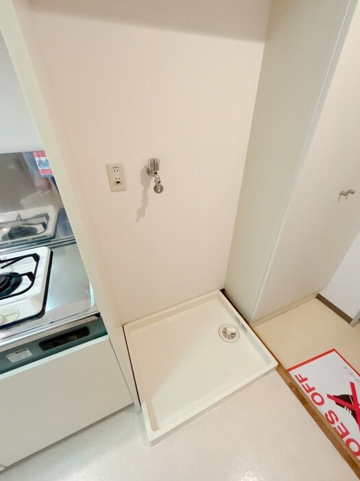 物件内観写真17　(洗濯機置場)