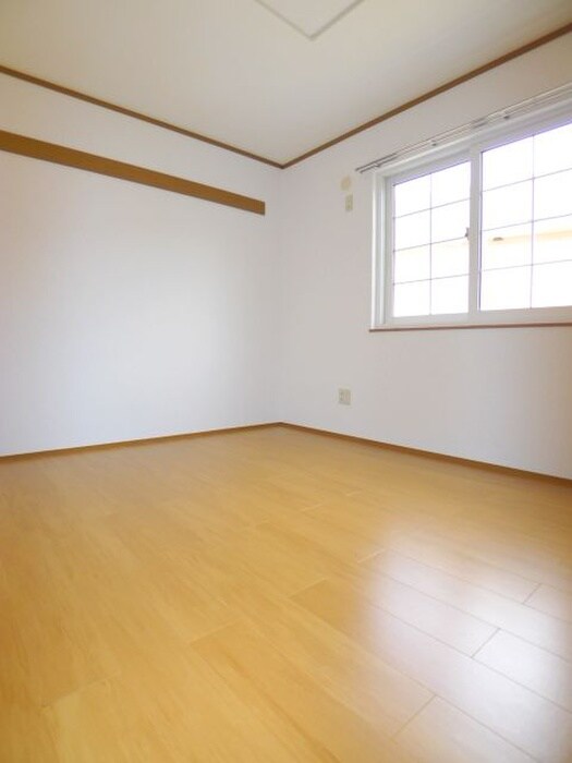 物件内観写真8　(室内からの展望)