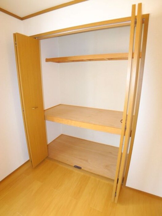 物件内観写真14　(収納)