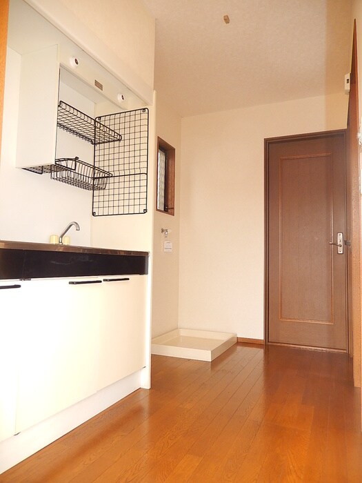 物件内観写真11　(廊下)