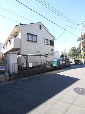 パ－クハイツ岸外観写真