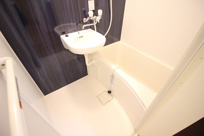 物件内観写真10　(バス／シャワールーム等)