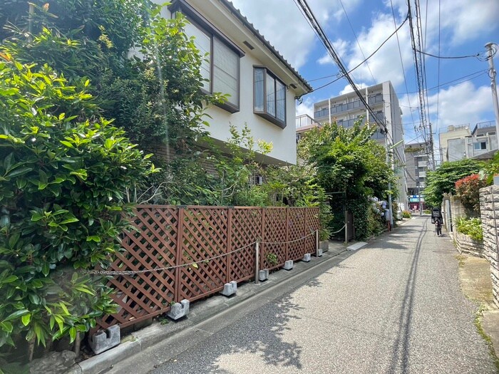 物件外観写真4　(同型モデル)