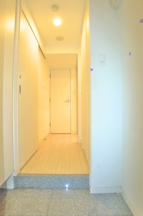 物件内観写真7　(玄関)