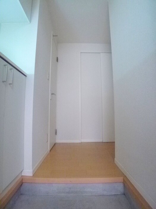 物件内観写真19　(玄関)