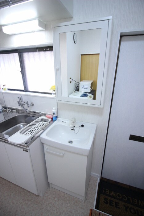 物件内観写真15　(洗面)