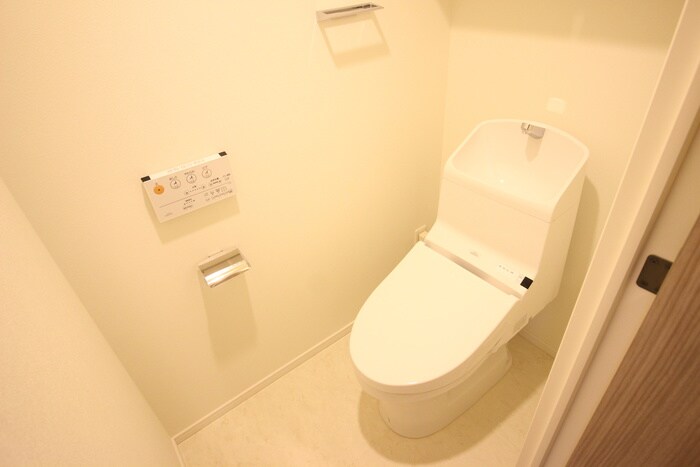 物件内観写真13　(トイレ)