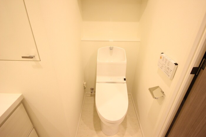 物件内観写真14　(トイレ)