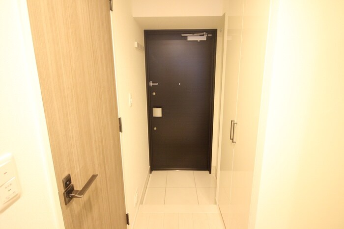 物件内観写真15　(玄関)