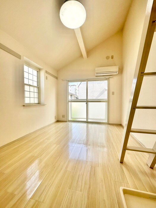 物件内観写真8　(居室)