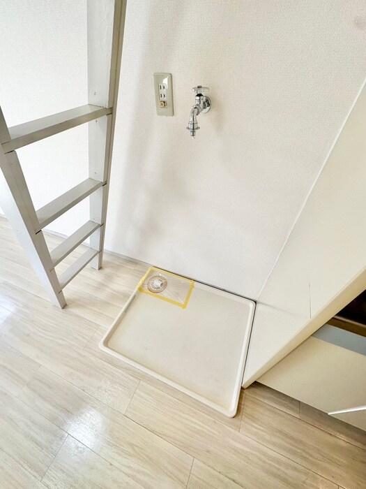 物件内観写真19　(洗濯機置場)