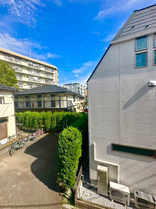 物件内観写真21　(室内からの展望)