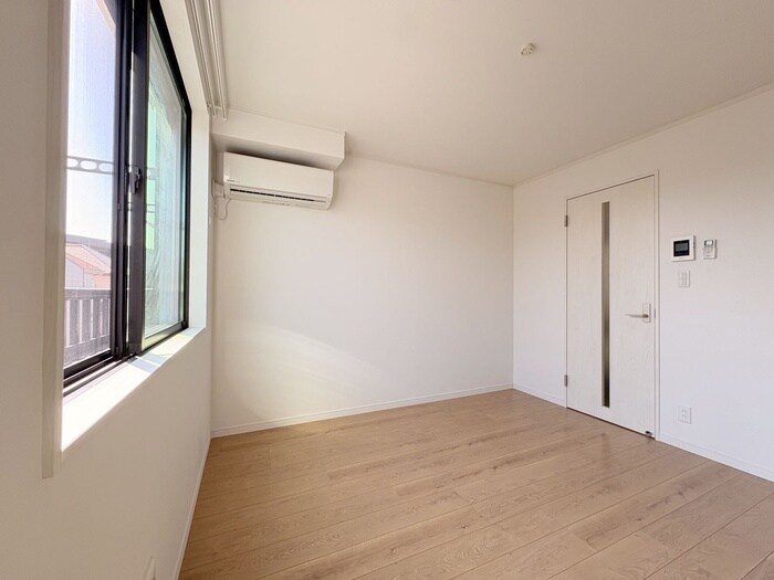 物件内観写真9　(居室)