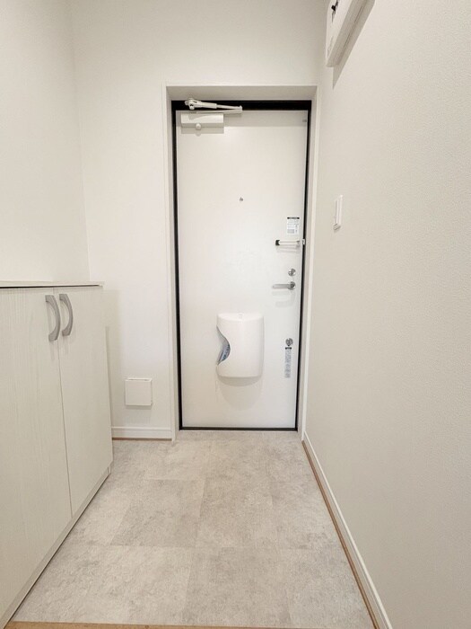 物件内観写真18　(玄関)