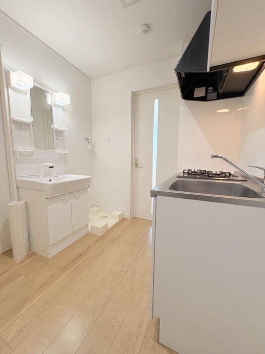 物件内観写真20　(廊下)